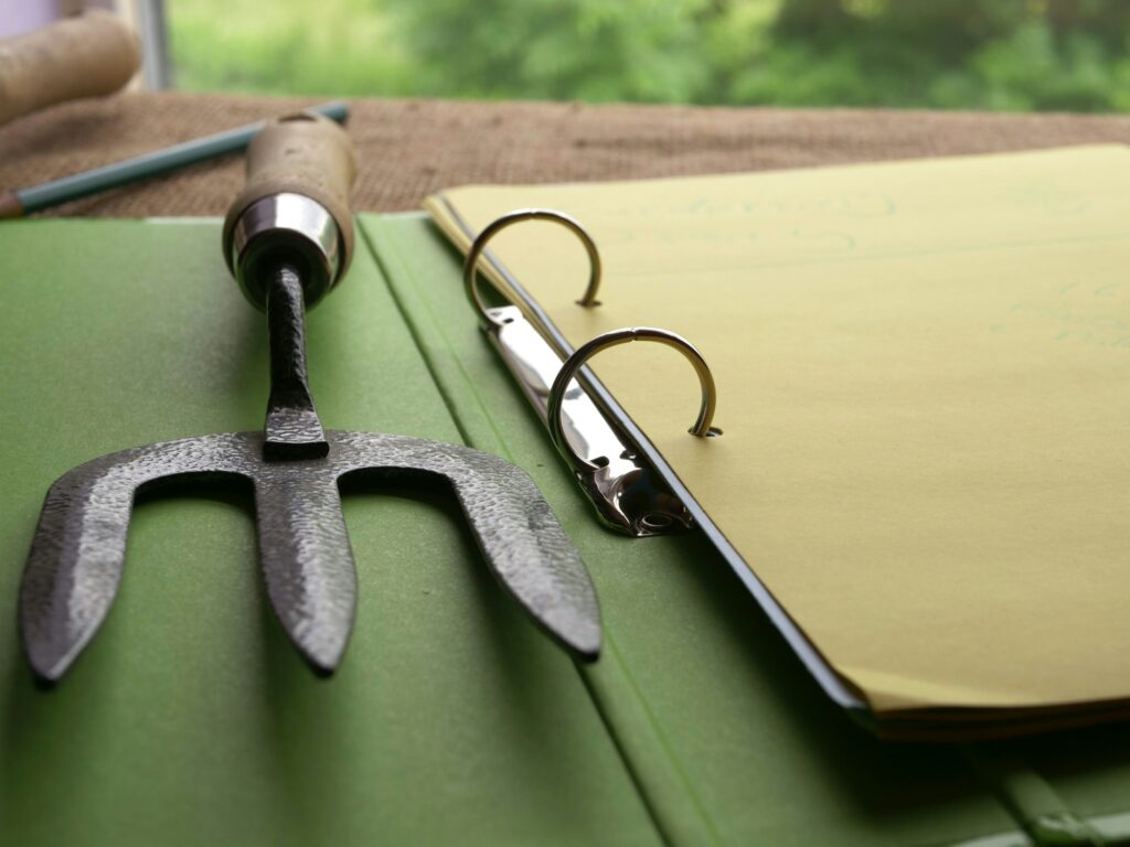 Gardening fork with garden journal